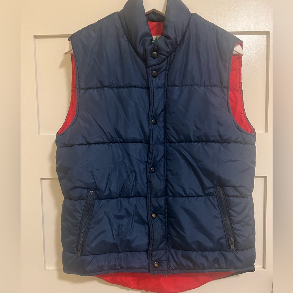 Vintage MEC navy puffer vest S